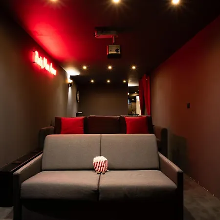Duplex Cinema I Luxe Collection *