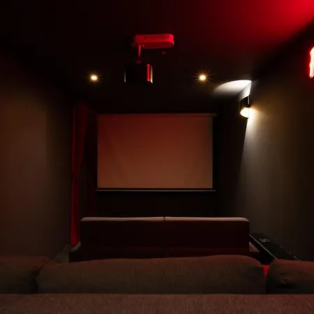 Duplex Cinema I Luxe Collection Paris