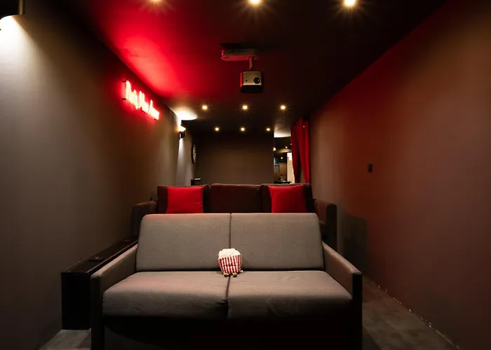 Duplex Cinema I Luxe Collection *