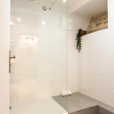 Luxe Championnet I Loft Collection Apartment