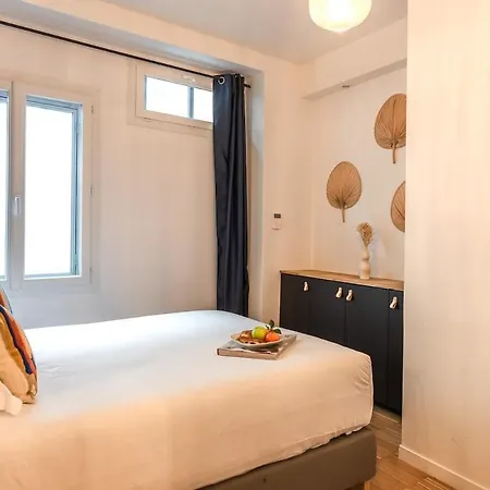 Luxe Championnet I Loft Collection Apartment
